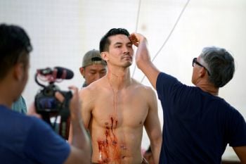 \'เคน ธีรเดช\' โผล่รับบทภาพยนตร์ที่เตรียมการสร้างนานเกือบ10 ปี(ชมตัวอย่าง)