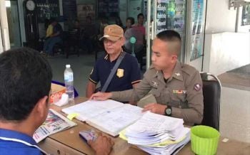คลิป ตำรวจเมืองเลยคุมตัว \'อดีตพระ\' ข่มขืนสีกาเข้าพบอัยการ