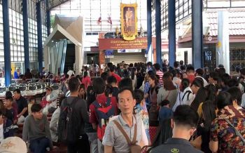ฝั่งปอยเปตไม่มีศาลเจ้า! ชาวเขมรเชื้อสายจีนทะลักเข้าไทยกินเจในโรงเจอรัญฯ คึกคัก