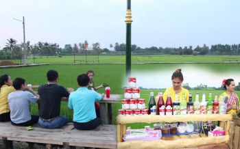 เที่ยวสไตล์ชาวบ้าน! จิบกาแฟชมวิวธรรมชาติ ที่สะพานทุ่งนาบ้านฆ้องน้อยราชบุรี (ชมคลิป)