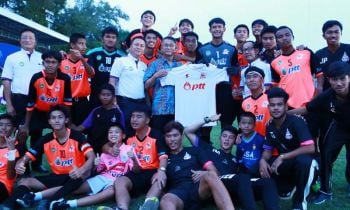 พิธีปิด PTT GROUP CUP 2018 ปีที่ 22  สร้างสรรค์พลังเยาวชน รู้รัก รู้สามัคคี รู้ทักษะ สู่เป้าหมาย