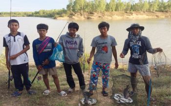 พลิกวิกฤต‘ลำน้ำมูล’ลด วัยรุ่นแห่ตกเบ็ดหาปลาขาย แบ่งเบาภาระพ่อแม่