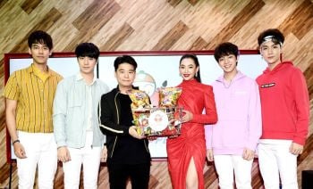 ‘เบลล่า’ ควง SBFIVE ช็อปปิ้ง