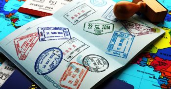 ครม.ไฟเขียวฟื้นท่องเที่ยว  งดวีซ่า21ปท.  ดูด‘นทท.’เข้าไทยปลายปี