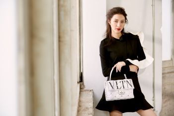 ร้องว้าววว!! มิว-นิษฐา สวยเลอค่าในแบรนด์ระดับโลก \'วาเลนติโน\'