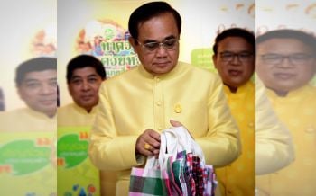‘บิ๊กตู่’ชวนคนไทยยืดอกไม่รับถุงพลาสติก รณรงค์วันสิ่งแวดล้อมไทย
