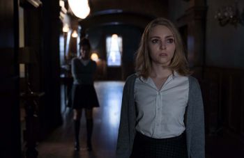 เฮี้ยน!จนฉุดไม่อยู่ เหล่านักเรียนการันตีเรื่องผวาในรั้วโรงเรียนใน Down A Dark Hall โรงเรียนปีศาจ