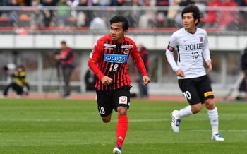 สุดยอด!\'ชนาธิป\'ผงาดติดทีมยอดเยี่ยมเจลีก2018