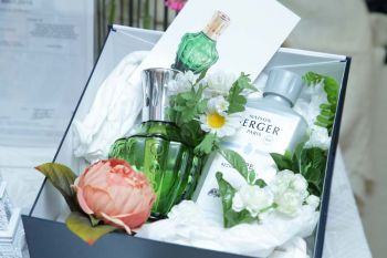 ของขวัญแห่งความสุข  เมซอง เบอร์ชเย่ ปารีส