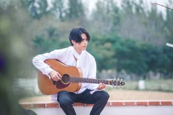 ‘ซุง กิดาการ’ โชว์โซโล่ หวังมัดใจนักศึกษาสาว