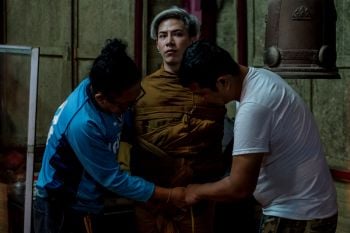 ‘เอม’ ถูกจับแขวนคอ  ล้มพับคากอง ‘พี่นาค’