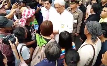 \'พีมูฟ\'บุกทำเนียบฯร้อง\'บิ๊กตู่\' เร่งแก้ปัญหาหวั่นติดเลือกตั้ง-\'สุวพันธุ์\'ยันรบ.ไม่ละเลย
