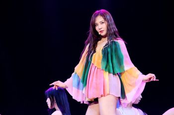 สนุกทุกโมเม้นต์ กับไข่มุกดำ ‘ยูริ’