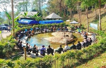 นอภ.แม่แตงไอเดียเก๋จัดประชุมรอบ \'โป่งเดือด\' ประชาสัมพันธ์แหล่งท่องเที่ยว