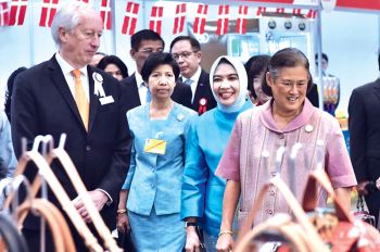 สมเด็จพระเทพรัตนฯ ทรงเป็นประธานเปิด‘งานออกร้านคณะภริยาทูต ครั้งที่ 52’