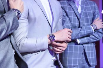 เซเลบริตี้สายกีฬา อัพเดท ลองจินส์ คอลเลคชั่นสปอร์ต