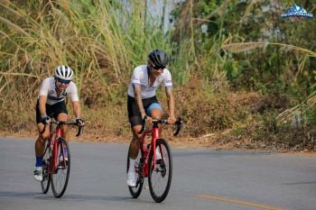 \'พล-สุ่ม\'วงแคลช เผยดนตรีคือหัวใจ กีฬาคือชีวิต