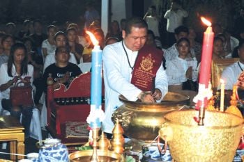 ‘ชัช-แทนกาย’แท็กมือ‘แม่ครูฟ้าใส’นำทีมคนบันเทิงร่วมบูชาพระราหูเสริมสิริมงคล ณ คุ้มนะหน้าทอง