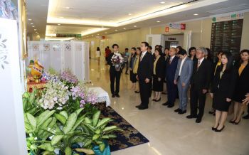 คปภ.ลงนามถวายพระพร\'พระราชินี ในร.9-พระองค์โสมฯ\'