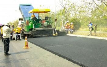เร่งอปท.ซื้อน้ำยางทำถนน7.5หมื่นกม. ป้องราคายางร่วง
