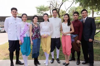 ‘ดาราวิดีโอ’ได้ฤกษ์ดีขนทัพนักแสดงบวงสรวงละคร  2 เรื่องควบ‘เพลิงเสน่หา’และ‘กำนันหญิง’