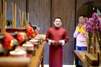 ‘อาจารย์คฑา’แนะเคล็ดขอพรถูกวิธี  เสริมพลังทำงานสู่ครึ่งหลังปีหมูทอง