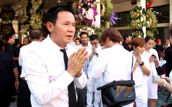 \'จตุรงค์\'อาลัยคุณแม่ครั้งสุดท้าย คนบันเทิงร่วมแสดงความเสียใจ