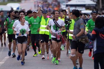 วันแรกทะลุ25ล.  สมทบ‘ตูน’วิ่งการกุศล  ก้าวคนละก้าวภาคอีสาน