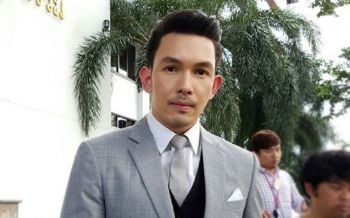 เลื่อนอ่านคำพิพากษาคดี\'อั้ม อธิชาติ\'ฟ้องหมิ่น\'บ.บลูริบบอน\' เรียกค่าเสียหาย50ล้าน
