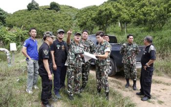 \'ฉก.พญาเสือ\'บุกจับกลุ่มนายทุน รุกป่าอุทยานแห่งชาติดอยผ้าห่มปกทำสวนล้ม