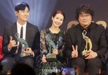 Parasite ชนชั้นปรสิต แรงไม่หยุด คว้า4รางวัลใหญ่จาก Chunsa Film Art Awards 2019