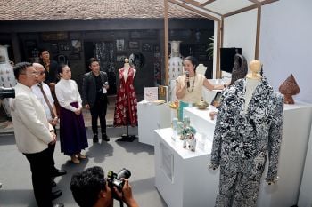 SACICT ชวนคนใต้สัมผัสรากเหง้าแห่งภูมิปัญญาสานต่องานหัตถศิลป์ไทยบ้านนครในไม่ให้เลือนหายจากแผ่นดิน