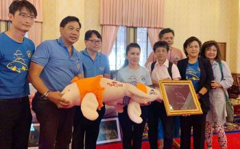 ‘กัญจนา’นำทำบุญให้ ‘มาเรียม- ยามีล’วัดกัลยาณมิตรวรมหาวิหาร ลด เลิก ขยะพลาสติก