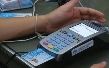 คนจนแห่กดเงินสดบัตรสวัสดิการฯ แค่ 5 วันยอดทะลุ 5,300 ล้านบาท