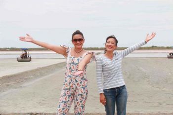 ‘น้อย-หวัน’ สุดชิค...!! ลั้นลาที่เพชรบุรี