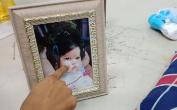 แม่ร่ำไห้เป็นลม ขุดร่างลูกสาววัยขวบเศษผ่าพิสูจน์ เชื่อตายผิดธรรรมชาติ