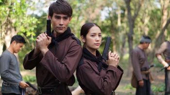 ‘แม็กกี้’ สาวใจแกร่ง เผยความโก๊ะจีบทหารองครักษ์ ใน ‘ดวงใจขบถ’