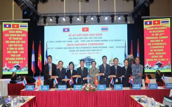 ผู้ว่าฯนครพนม รุกคืบร่วมเจรจา 3 ประเทศ สำรวจเส้นทางเศรษฐกิจเชื่อมสัมพันธ์การท่องเที่ยว