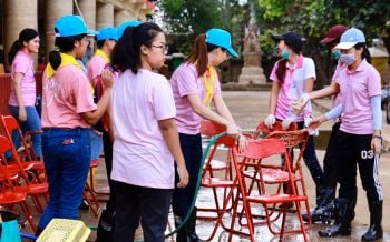 นิสิตจุฬาฯร่วมกิจกรรมจิตอาสาพระราชทาน904วปร.ฟื้นฟูผู้ประสบภัย