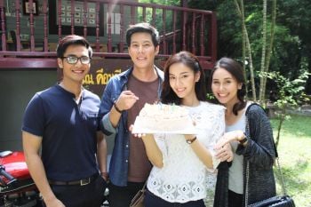 เซอร์ไพรส์วันเกิด \'พีพี-พัชญา\'กลางกองละคร