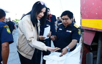 ‘มนัญญา’ย่องตรวจด่านเชียงแสน ผงะตรวจพบสารเคมีในผักผลไม้ 14 ชนิด