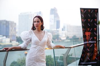 \'อั้ม\'เอ็นจอยปิ้งย่าง \'Rooftop Bar\'ริมแม่น้ำเจ้าพระยา \'nice two Meat u Thailand\'