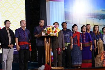 สืบสานประเพณีสุดยิ่งใหญ่งานประเพณีมหกรรมเทศกาลปลาลุ่มน้ำสงคราม 2562