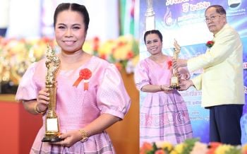 \'ตุ๊กกี้-สุดารัตน์\'นำทีมคนบันเทิงเข้ารับรางวัล \'คนดีศรีอีสาน-คนดีศรีปักษ์ใต้-คนดีศรีล้านนา\'