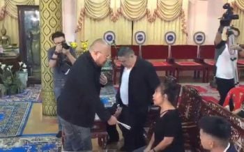 คลิปวินาที\'นายตี๋\'แก๊งปาร์ตี้เงิบ หลังแม่\'ลัลลาเบล\'ปฏิเสธไม่รับเงินช่วยเหลืองานศพ