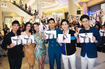 นักแสดงช่อง7HDมอบความสุขแจกปฏิทินปีใหม่2563ฟรี!