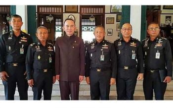 \'ม.ล.ปนัดดา\'ให้การต้อนรับผบ.โรงเรียนนายร้อยพระจุลจอมเกล้า เข้าเยี่ยมชม\'วังวรดิศ\'