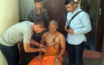 พฤติกรรมเสื่อม!! บุกรวบ\'พระลูกวัด\'ค้ายาบ้า หลังชาวบ้านร้องผู้ว่าฯจัดการ