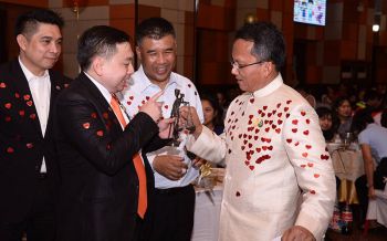 เลี้ยงปีใหม่กระทรวงยุติธรรม  พร้อมเซอร์ไพรส์เบิร์ดเดย์\'สมศักดิ์ เทพสุทิน\'