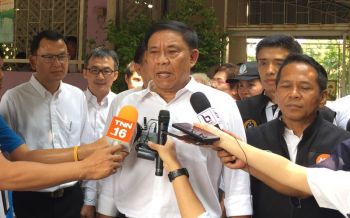 \'ผู้ว่าฯอัศวิน\'สั่งปิดโรงเรียนสังกัดกทม.1วัน ให้ขรก.เหลื่อมเวลาทำงาน